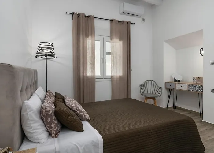 Anatoli * Triovasálos