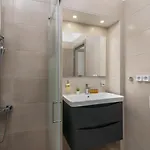 Anatoli شقة *
