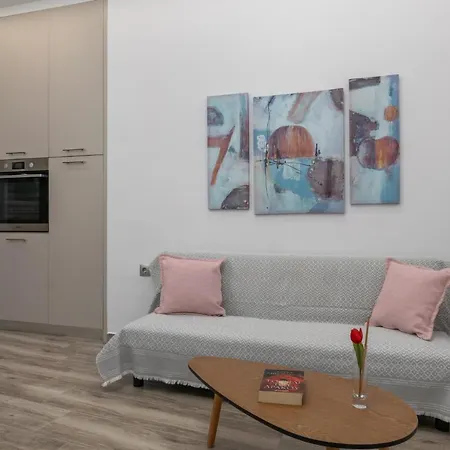 Anatoli Apartment